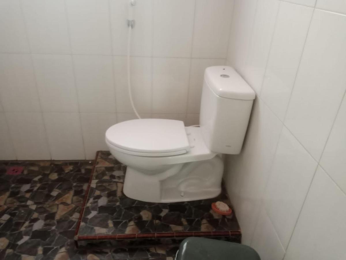 Raja Guest House - Jungle Trekking & Tours Bukit Lawang Sumatra Экстерьер фото