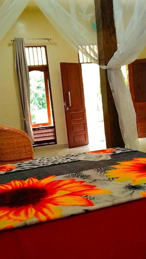 Raja Guest House - Jungle Trekking & Tours Bukit Lawang Sumatra Экстерьер фото