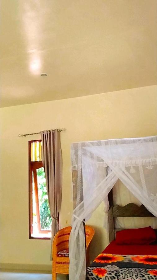 Raja Guest House - Jungle Trekking & Tours Bukit Lawang Sumatra Экстерьер фото